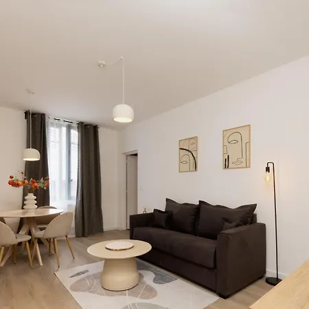 Marque Neo Art Apartment *